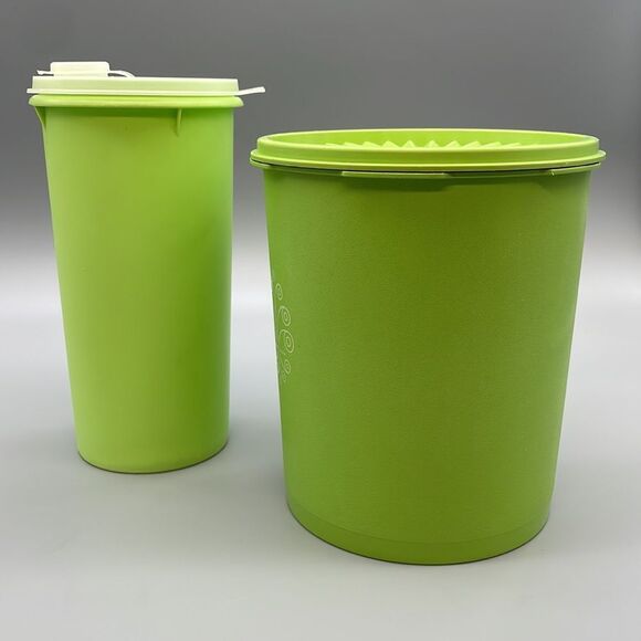 Vintage Tupperware Servalier Storage Canister Lime Green and 261 1 QT Pitcher - Picture 2 of 15